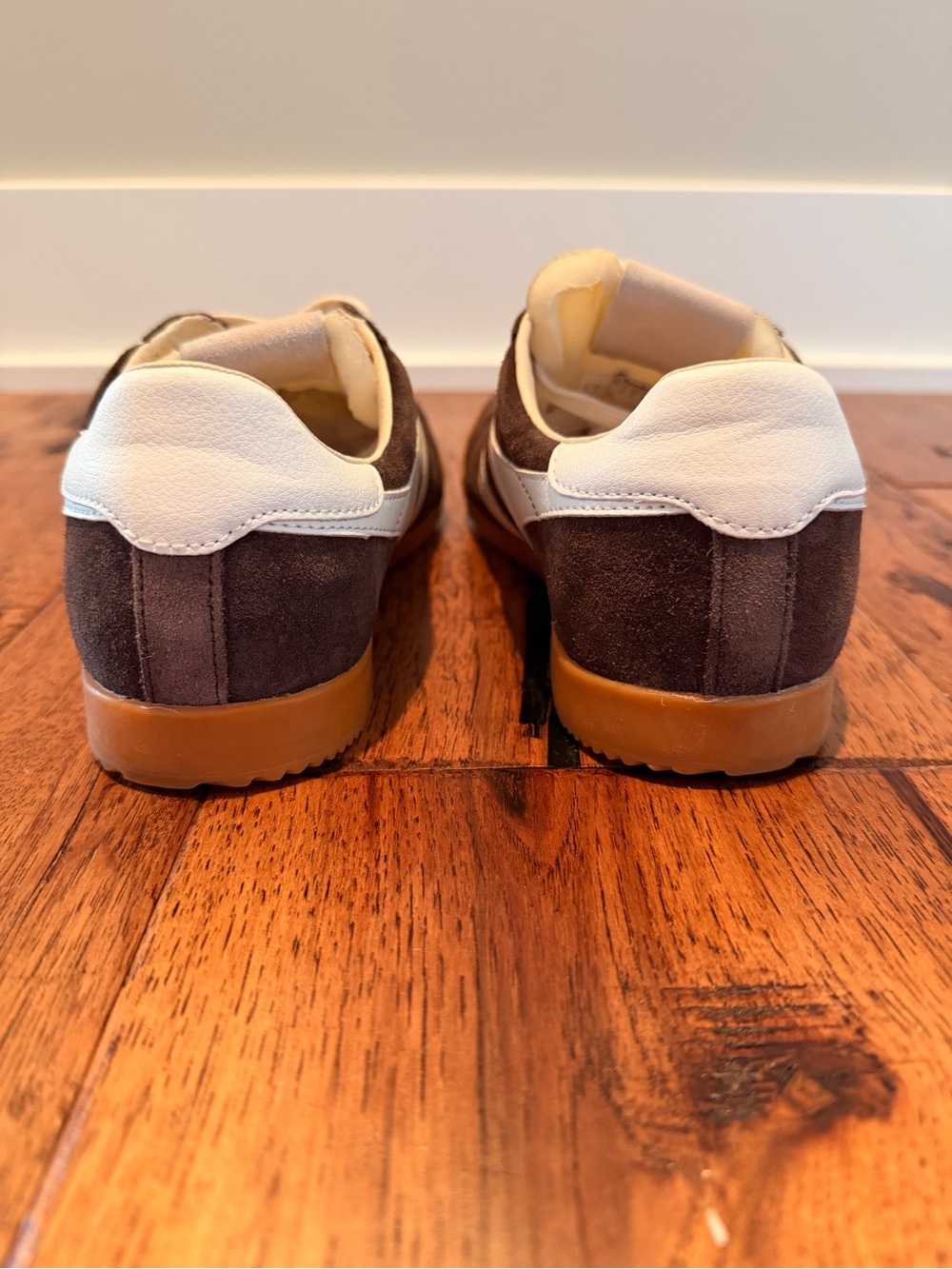 Gola Women’s Brown Suede Sneaker - Picture 4 of 7